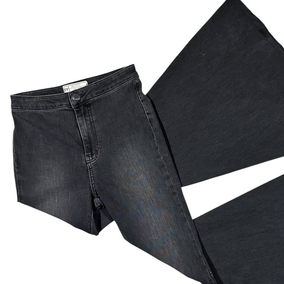 Free People Black Charcoal Grey High Rise Bell Bottom Flare Jeans 27 Retro 70s - Picture 2 of 16